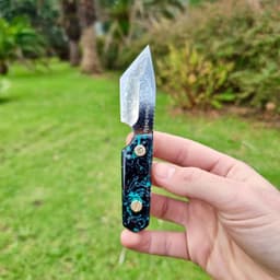 American Tanto "No curves attached."