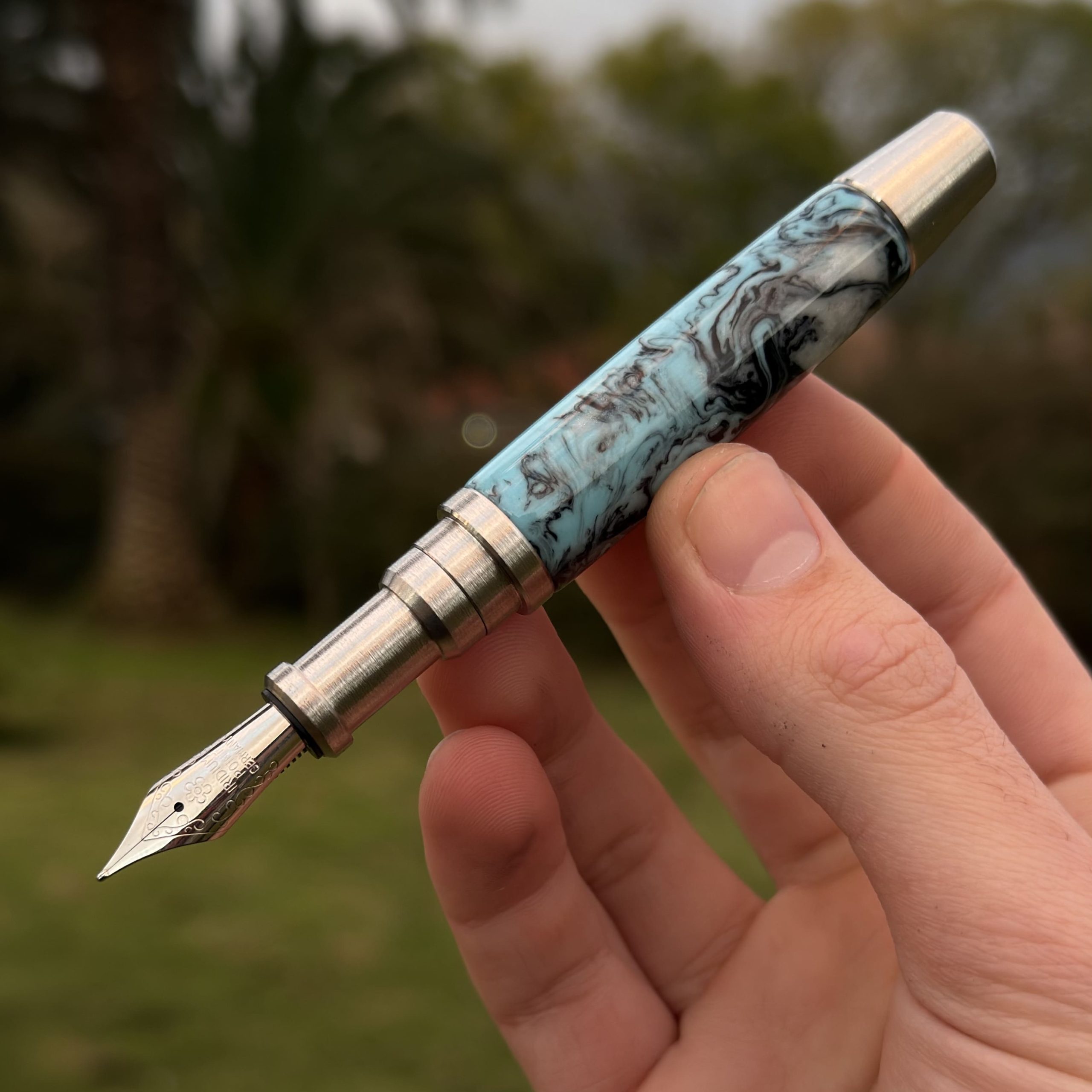 Machined 304 Stainless Steel Fountain Pen (Light Blue Resin)